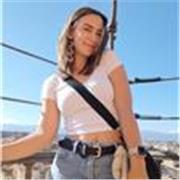 Responsable, trabajadora, siempre dispuesta a aprender para dar las mejores clases posibles y organizada