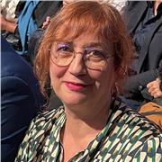 professeure particulière propose des cours de soutien scolaire niveau collège