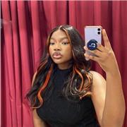 I'm a native French speaker and I give tailored lessons to help you improve your Spoken and written French.