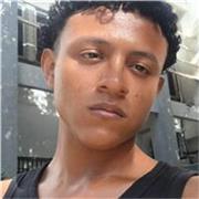 Sou estudante de Letras Português na UFC e gostaria de aplicar os meus conhecimentos de ensinar e cuidar de crianças em prática