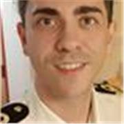 Comandate su navi constazza maggiore a 3000 TSL impartisce lezioni su navigazione, stabilitá nave, preparazione per patenti nautic