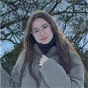 Ripetizioni di inglese online con una tutor certificata Cambridge C1 per scuole medie e superiori
