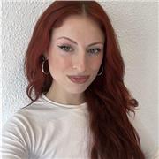 Profesora de Historia del Arte apta para todas las edades y niveles con conocimientos de diversas ciencias sociales.