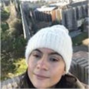 Profesor de español imparte a extranjeros niños y adultos