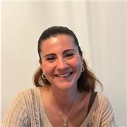 Profesora titulada en Ciencias Empresariales/ Administración de Empresas con experiencia en apoyo escolar para todas las edades.