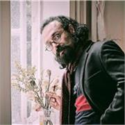 Professeur de la photographie, de mis en scène, d'écriture et du jeu d'acteur dans le cinéma et le théâtre