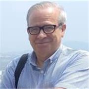 Periodista especializado en Economía y otras materias, que puedo dar apoyo a alumnos de Bachillerato y de Universidad.