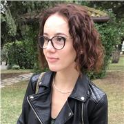 Insegnante di greco laureata in Filologia Classica