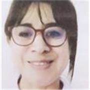 Profesor de música imparte clases de conversación en castellano