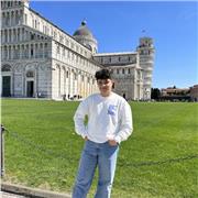 Estudiante de Bachillerato de Ciencias y Tecnología, suelo explicarle a mis compañeros sobre algunos temas de Matemáticas, Física, Tecnología, etc. La edad y el curso de mis posibles alumnos dependerá de la asignatura que imparta pues puedo enseñar Inglés