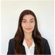 Soy una persona muy paciente que piensa que la educación debe ser adaptada y dinámica.