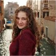 Laureanda in Lingue impartisce lezioni di inglese per bambini e ragazzi (medie e superiori) e adulti (universitari e laboratori)