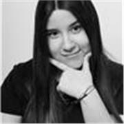 Profesora de apoyo en materias como arte