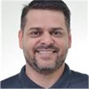 Dou aula de matemática para alunos do ensino fundamental