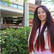 Laureata in Informazione Scientifica del Farmaco, impartisce lezioni di biologia/chimica a tutti gli studenti