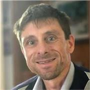 Sono un grandissimo appassionato di matematica. Peso di poter trasmettere l'aspetto ludico e divertente.