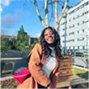 Prof de soutien qui veut aider pour faire les devoirs . 