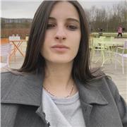 Laureata in Lettere, offro ripetizioni e supporto allo studio personalizzato.