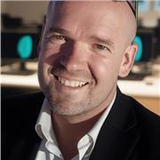 Profesor titulado con amplia experiencia en enseñanza de idiomas, ofrece clases online de castellano para extranjeros de todos los