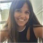 Profesor de español que imparte clases a adultos