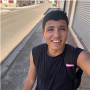 Estudiante universitario dispuesto a ayudar a en la Eso