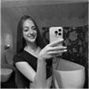 Ragazza giovane appena uscita dal liceo delle scienze umane, so capire e comprendere le necessità altrui.