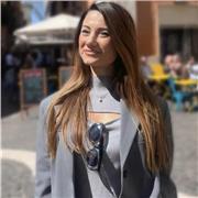 Laureata in Francia, offro lezioni di francese. Ho superato tutti i livelli DELF ed ho studiato 6 anni a Parigi