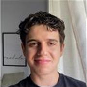 ¡Hola! Soy un profesor de inglès nativo con experiencia dando clases a nińos, adolescentes, y adultos de diferentes niveles aqui en Alicante! Presencial o en linea!