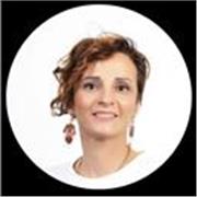 Laureata in relazioni internazionali con esperienza all’estero e master in comunicazione impartisce lezioni di tedesco per scuole medie