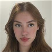 Profesora de inglés activa con metodología práctica y motivadora.