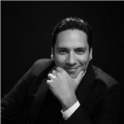 Maestro de universidad para alumnos a graduarse de Ing en sistemas y Desarrollo de apps