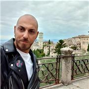 Laureato Accademia di Belle Arti, per lezioni di Storia dell arte, letteratura italiana con esperienza nel settore