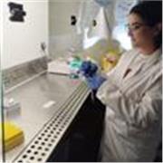 Soy estudiante de máster en conservación de la biodiversidad, ya tengo un máster en medio ambiente y desarrollo sostenible y un ni