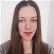 Profesora de idiomas, pero tambien tengo buen conocimiento de las matematicas tambien. 