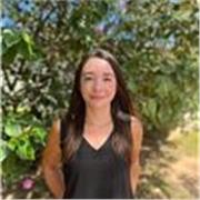 Profesional de RRHH, comunicación clara, empática y efectiva.