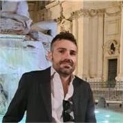 Dottore di ricerca in matematica disponibile in presenza o da remoto per lezioni private da scuole superiori o preparazione esami