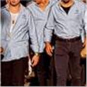 Chico joven, que le gusta bastante la enseñanza y que actualmente continúa sus estudios en el grado de informática y matemáticas