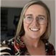 Qualified and experienced primary teacher