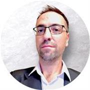 Profesor de Biología con PhD en Cs. Biológicas. Amplia experiencia en docencia en nivel medio y universitaria de grado y posgrado