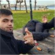 Me gusta mucho dibujar y enseñarlo, se me dan bien los niños