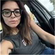 Profesora de español imparte clases online a todas las edades