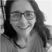 Profesora en Artes Visuales con experiencia  de más de 17 años.