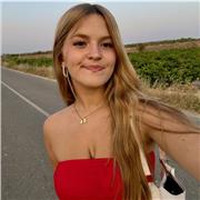 Estudiante amante de la química, geología e inglés