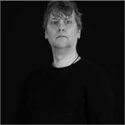 Professional portrait and fine art photographer available for beginners to intermediate level photographers