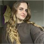 Studentessa universitaria di Firenze offre ripetizioni di diverse materie e aiuto compiti per ragazzi di ogni età! 
