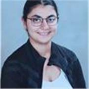 Englisch-Tutorin für Kinder und Jugendliche. Wäre bereit auch Chemie und Biologie Nachhilfe zu geben.