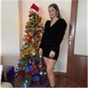 Profesora de primaria imparte clases a alumnos desde 6 años a 14 años