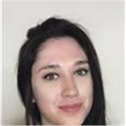 Profesora de inglés con 9+ años de experiencia internacional (Argentina, China y EE. UU.). 