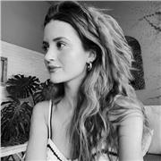 Profesora de Dibujo graduada en Bellas Artes. Ilustradora freelance.