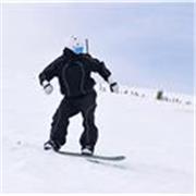 Chico joven de 20 años con mucha experiencia en deportes varios, fútbol, gimnasio, running, gimnasia artística,